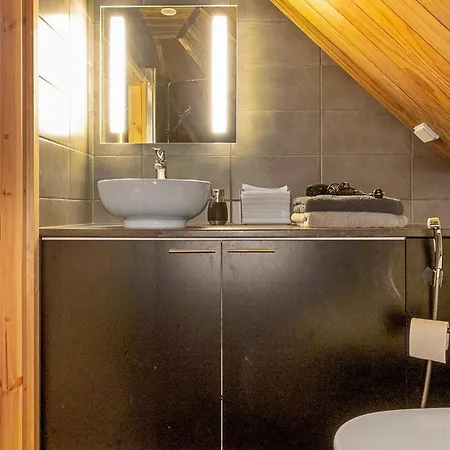 Private Aurora Samruam B Glass Roof Igloo Villa *