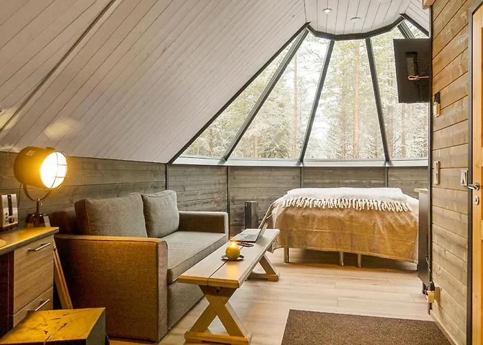 Private Aurora Samruam B Glass Roof Igloo Salla