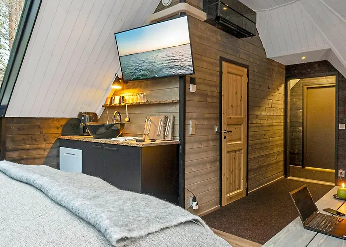 Private Aurora Samruam B Glass Roof Igloo Villa *