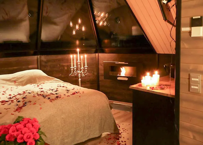 Private Aurora Samruam B Glass Roof Igloo Βίλα *