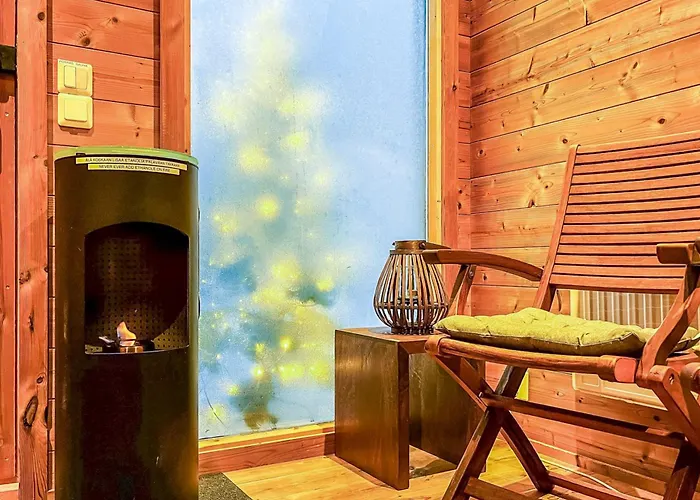 Private Aurora Samruam B Glass Roof Igloo